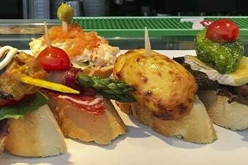 Tour delle tapas e dei mercati in bicicletta